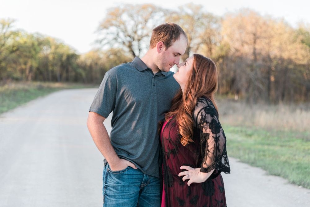 Texas-Spring-Engagement-Lake-Decatur