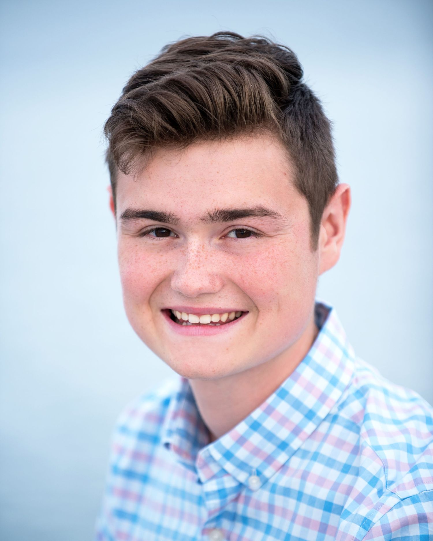 plymouth north high school senior portrait at plymouth town wharf by heidi harting photography
