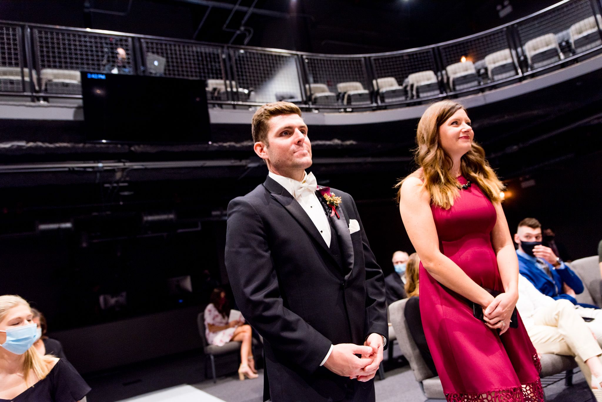 groom enters ceremony in suit for fall chicago wedding ceremony