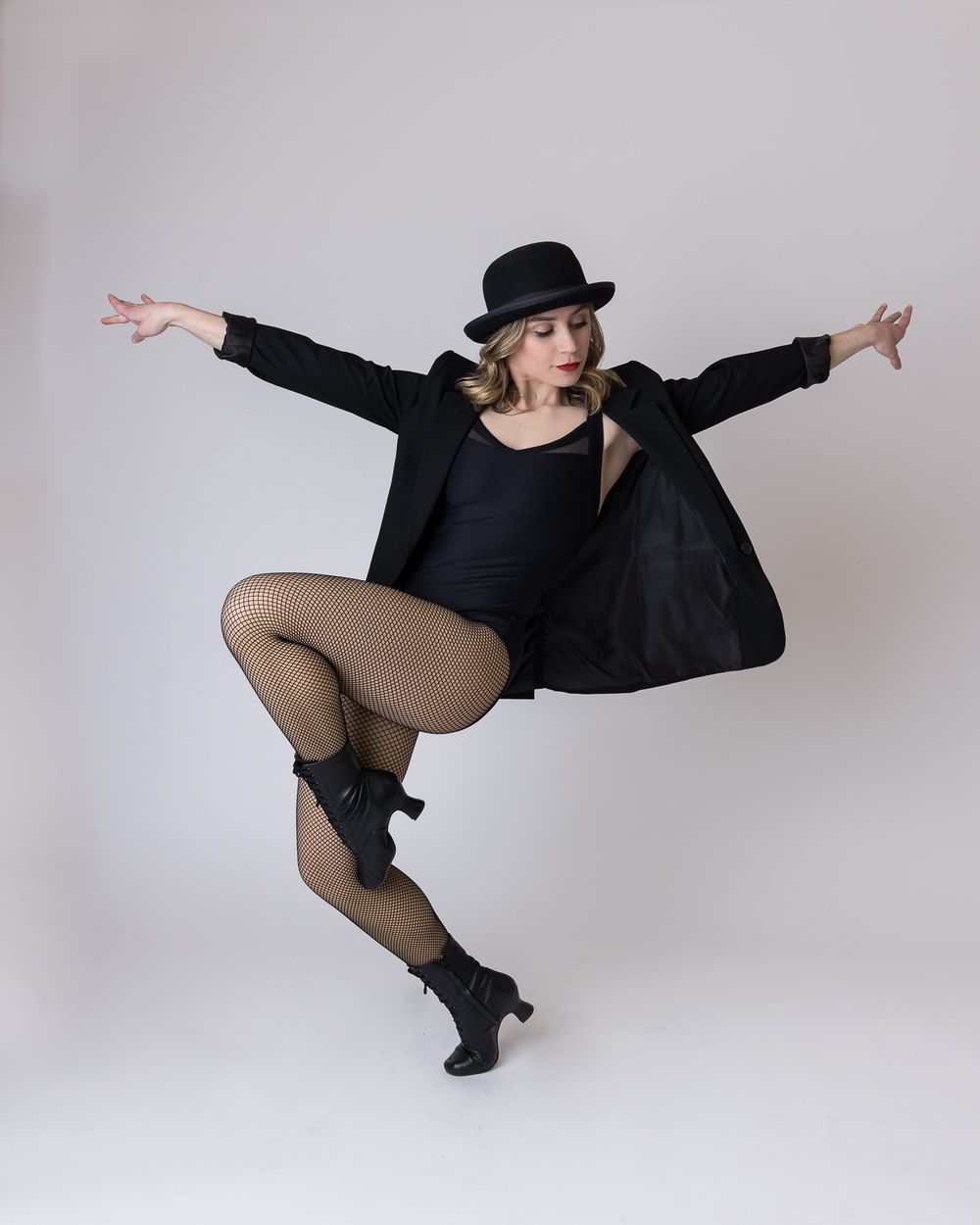I'm a photographer in Oxford, OH near miami university specializing in headshot photography,
modeling photography, and dance photography