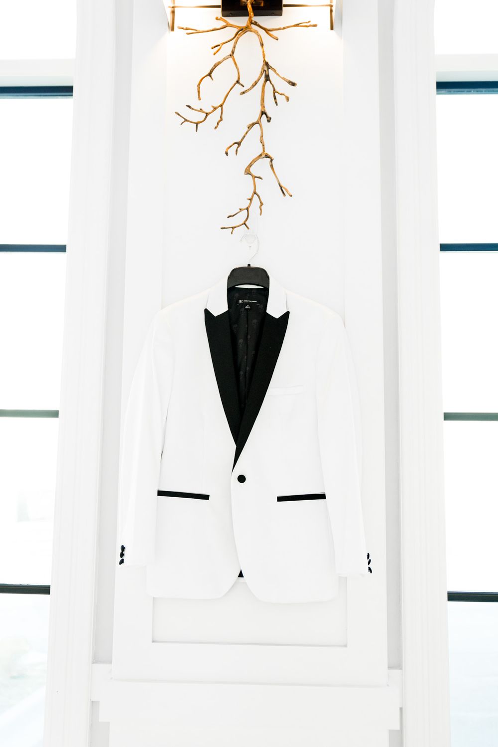 black and white tuxedo for groom, chicago fall wedding photographer