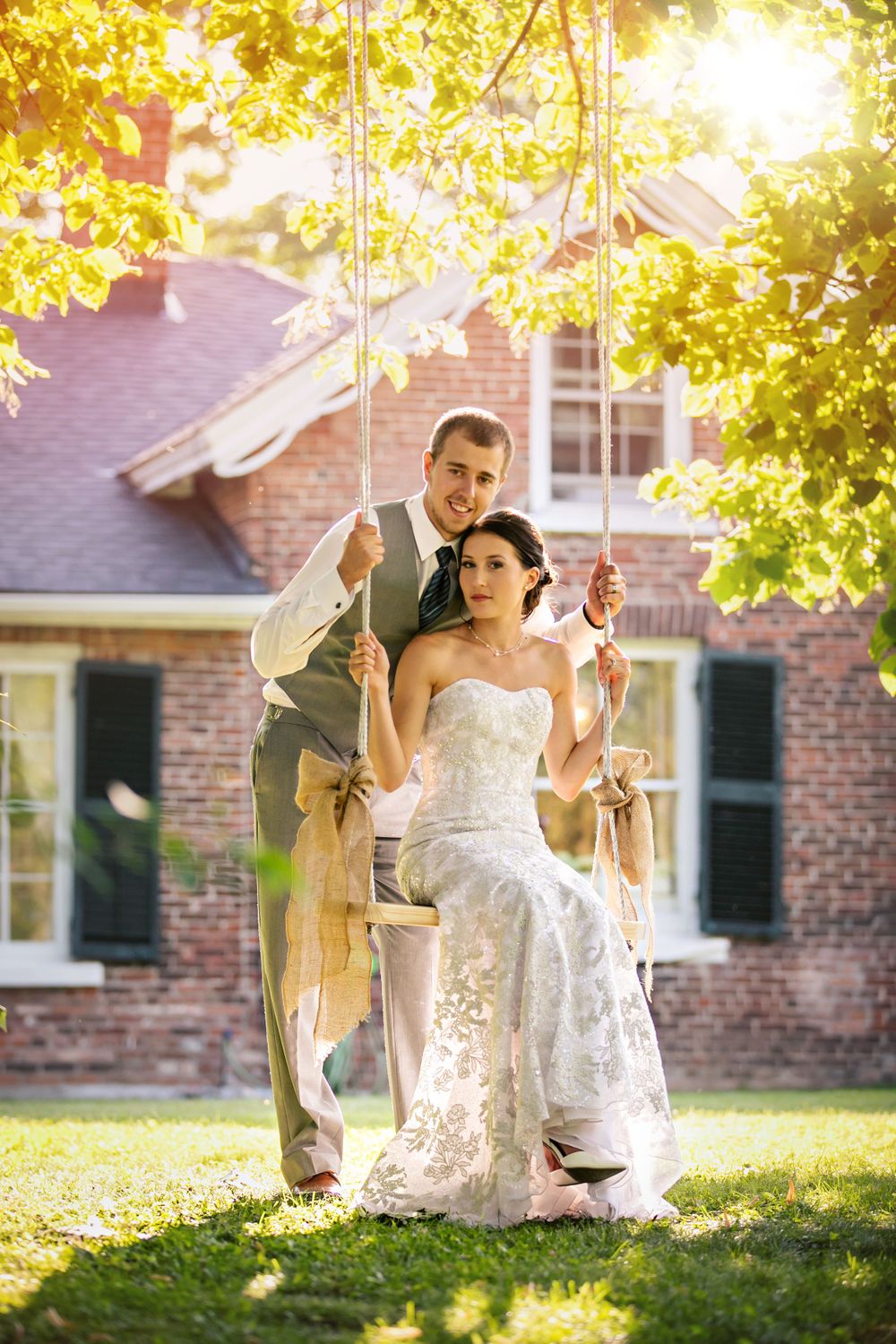 Rustic Farmhouse Backyard Wedding Photos by London Ontario Photographer Shawn Van Daele