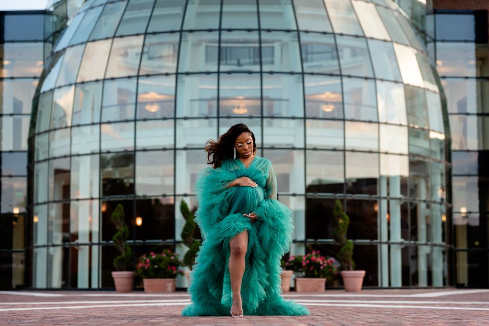 hampton roads maternity photographer, professional maternity photos, maternity portrait studio