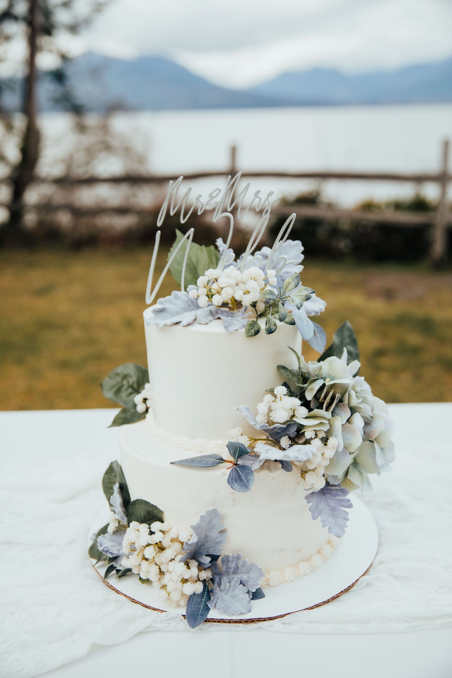 Micro Wedding in the Mountains by Carli Layton Photography, a Texas Wedding Photographer.