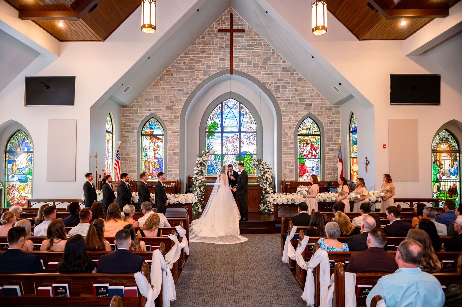 Beautiful, scenic wedding ceremony captured by Central Florida wedding photographers.
