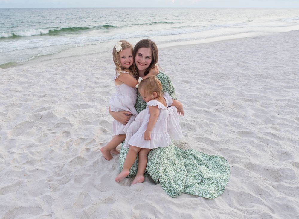 Family portrait Gulf State Park Gulf Shores AL photographer, Gulf Shores Family Photography, mom and daughters