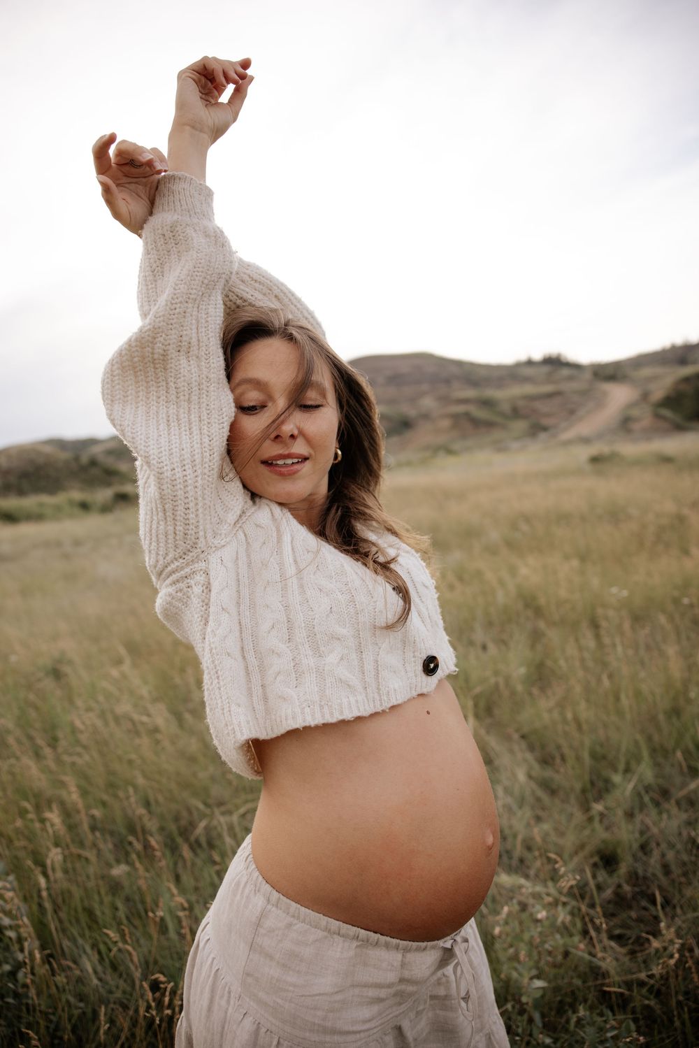 Maternity pictures taken in alberta