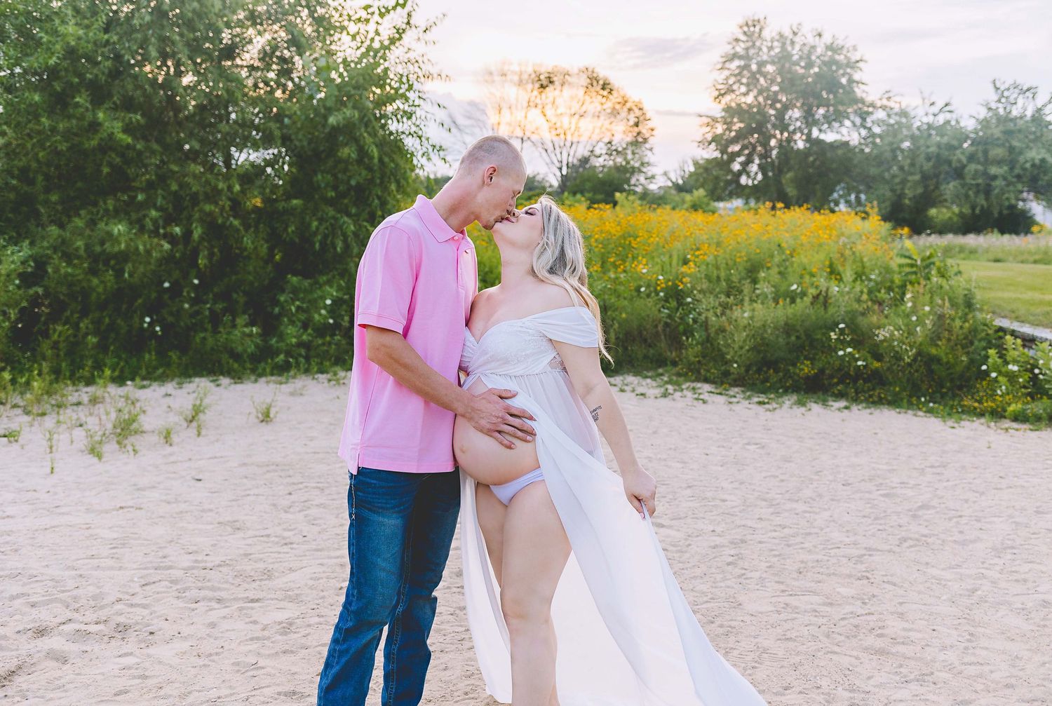 Maternity Photographer Hartland, Waukesha, Sussex, WI