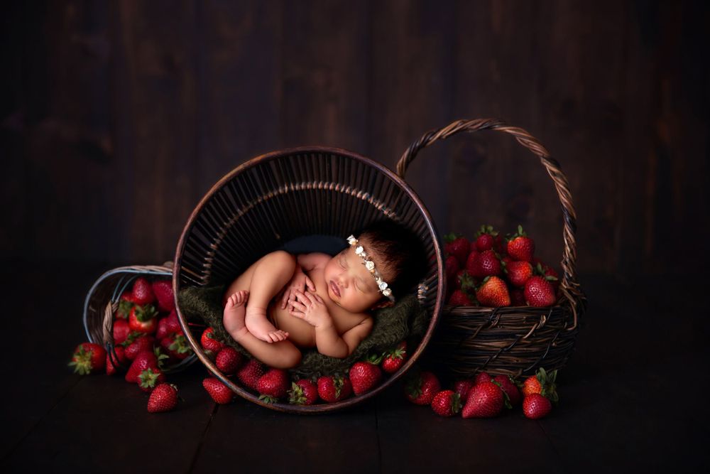 Photographe nouveau né à Bordeaux et prignac et marcamps à 5min de st andré de cubzac. séance naissance en studio