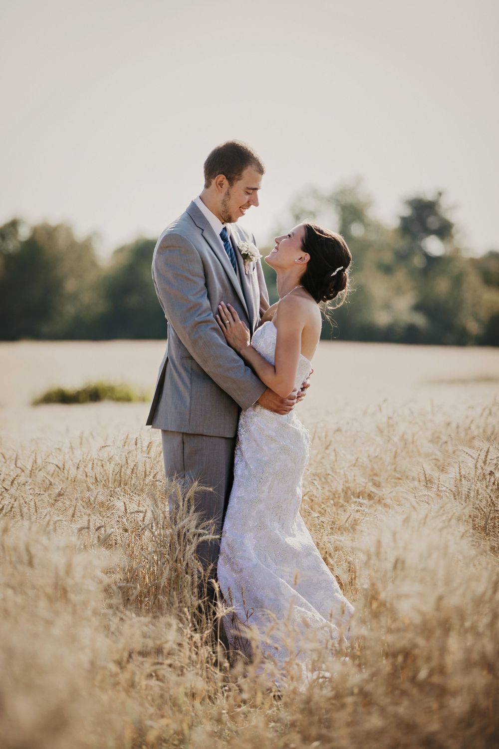 Rustic Farmhouse Backyard Wedding Photos by London Ontario Photographer Shawn Van Daele