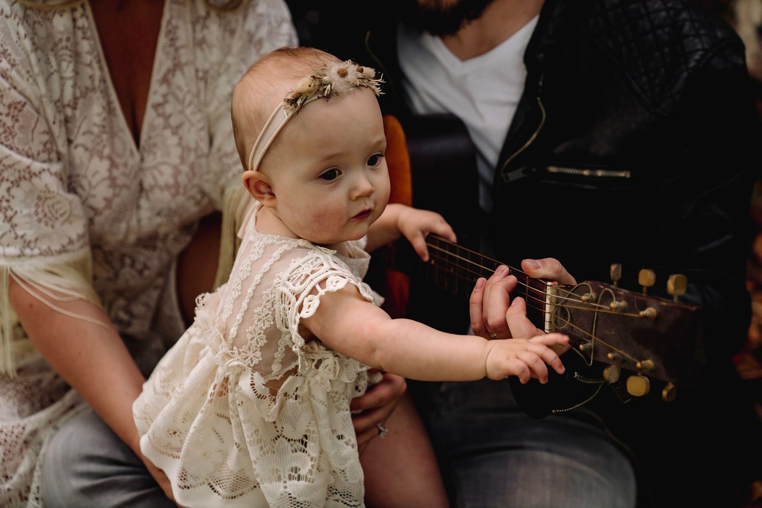 Family photographer in Cincinnati Oh first birthday photos Dayton Ohio Couples photography near me