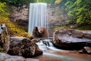 waterfall elopement at Cloudland Canyon State Park in Georgia