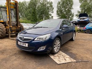 2011 | VAUXHALL | ASTRA J | BREAKING | PARTS