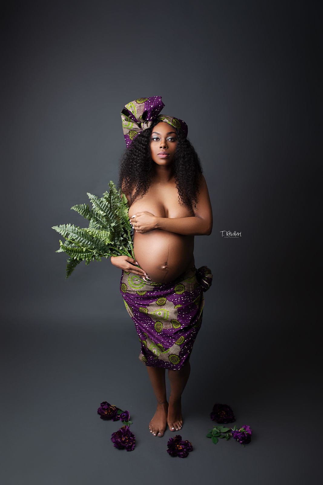 afro-centric maternity photoshoot