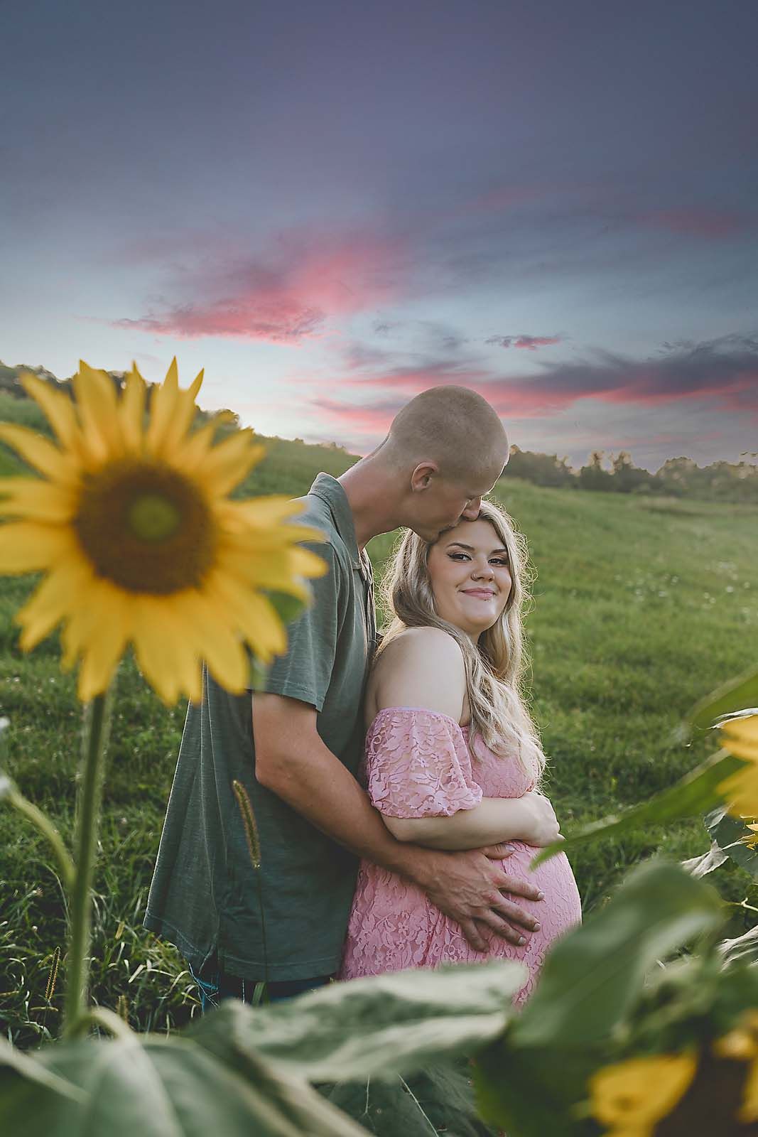 Maternity Photographer Hartland, Waukesha, Sussex, WI