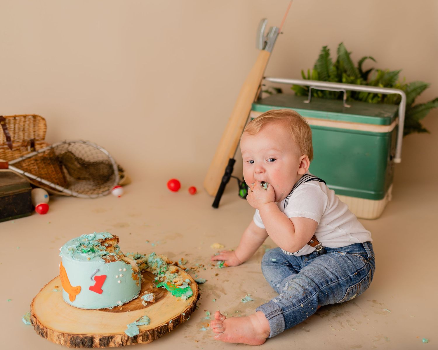 Professional milestone toddler cake smash photo