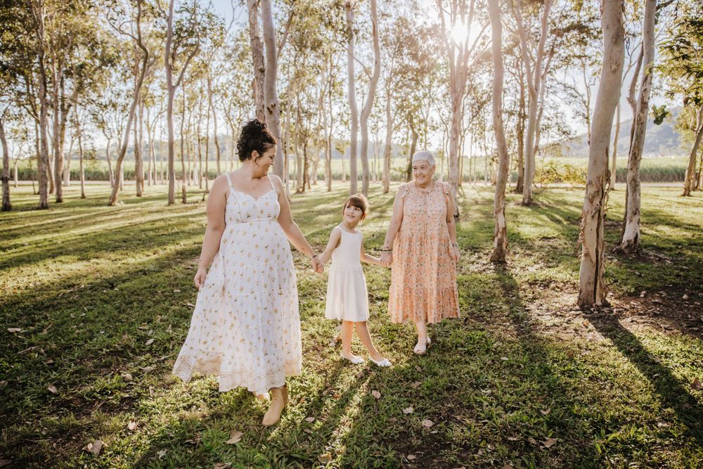 extended family photoshoot in proserpine North Queensland
