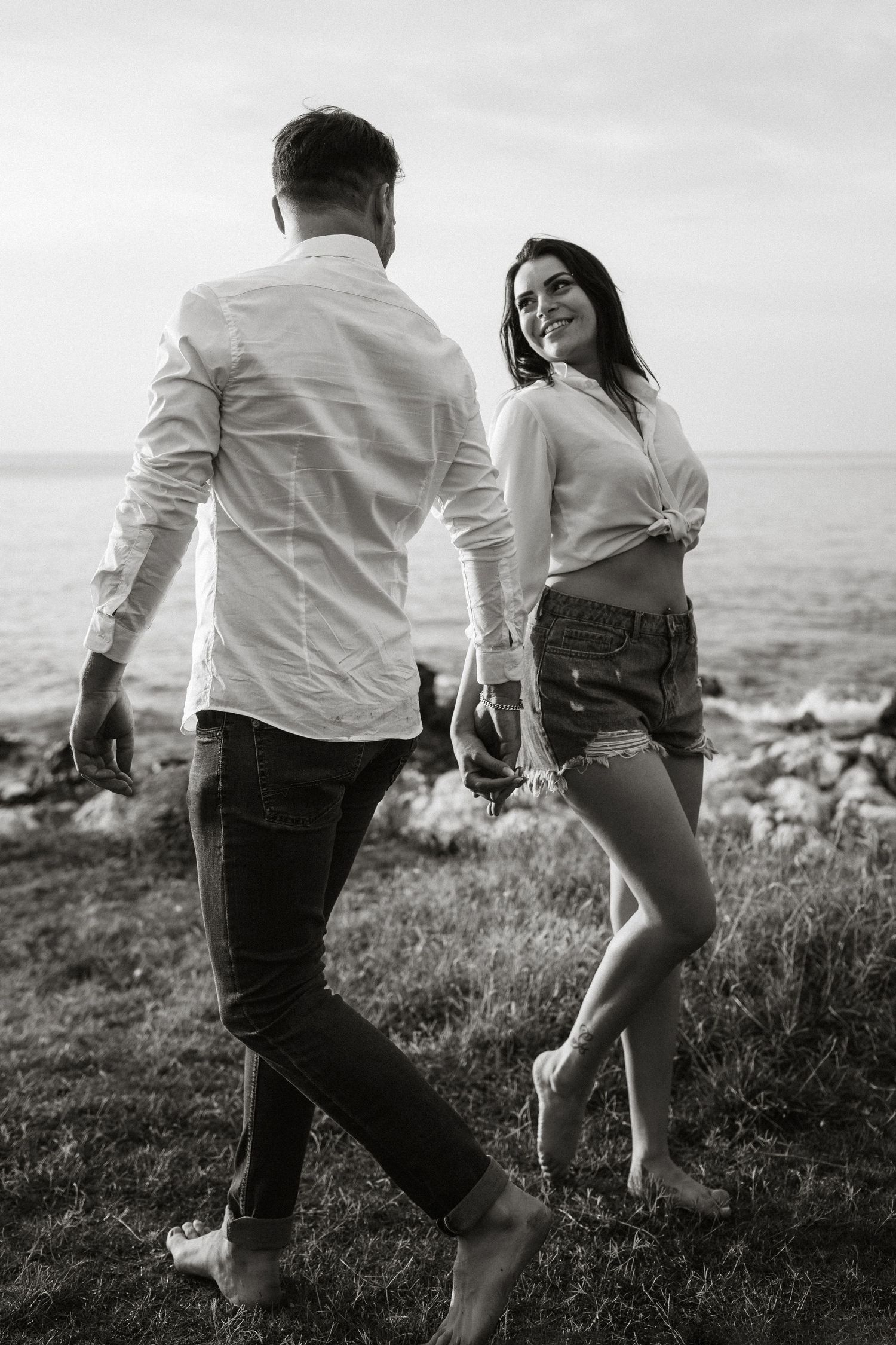 Puglia - couple - prematrimoniale - sessione di coppia - natura - mare - spiaggia- wedding photographer - matrimonio