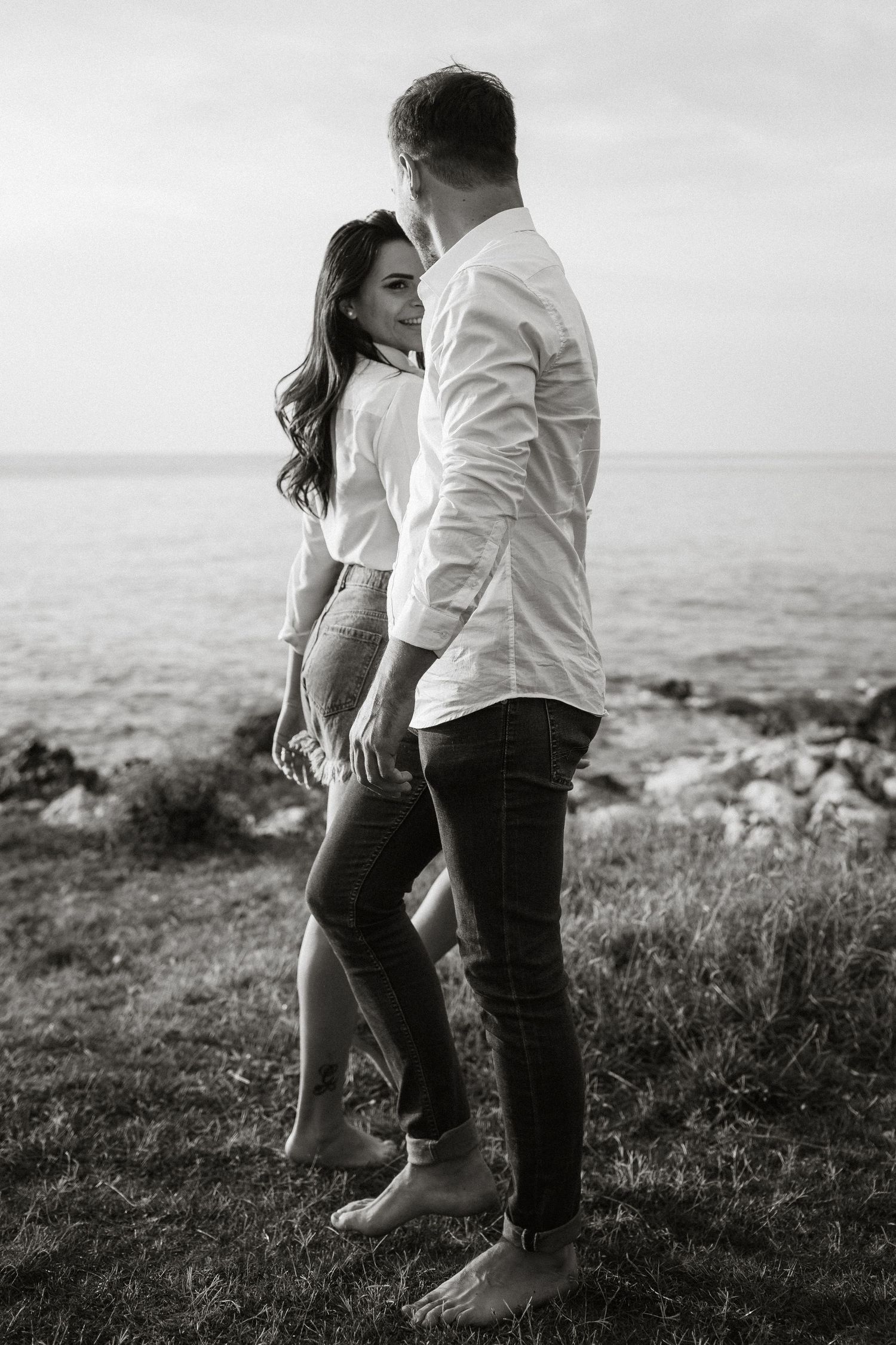 Puglia - couple - prematrimoniale - sessione di coppia - natura - mare - spiaggia- wedding photographer - matrimonio