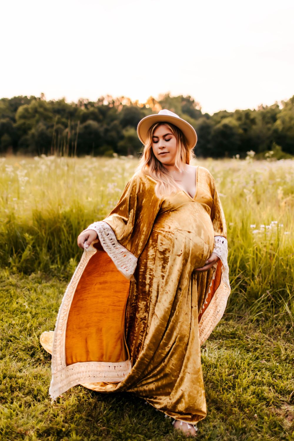 Kelsie Dawn Photography | St. Louis Maternity Photographer | maternity fashion | gold maternity dress