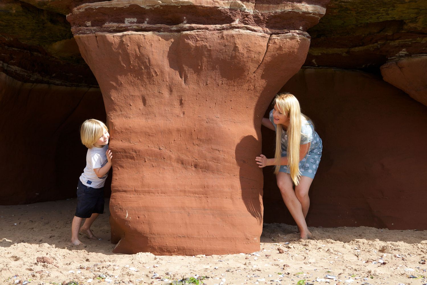 natural family photography in Devon by photographer Elizabeth Armitage