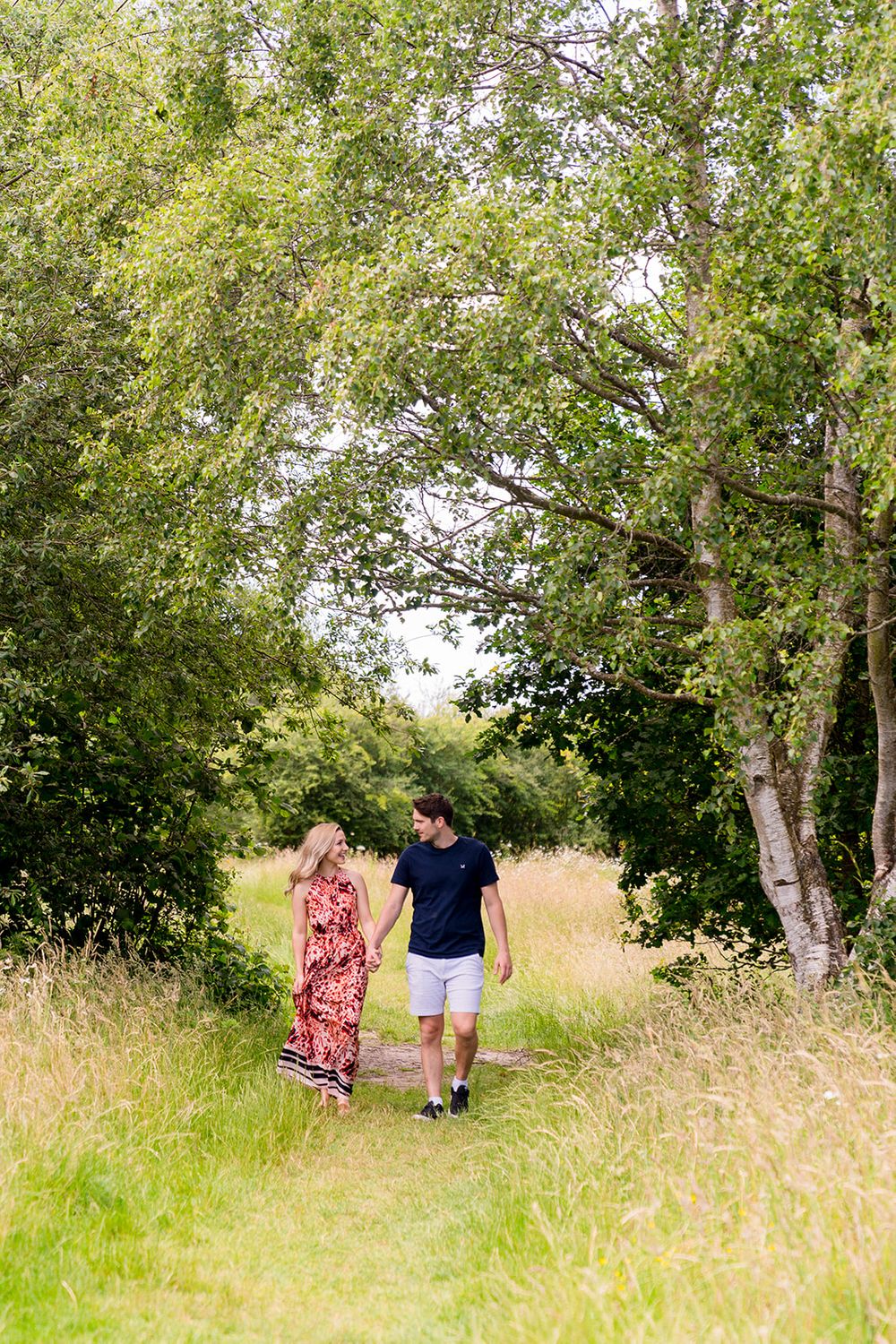 summer engagement photos in new forest