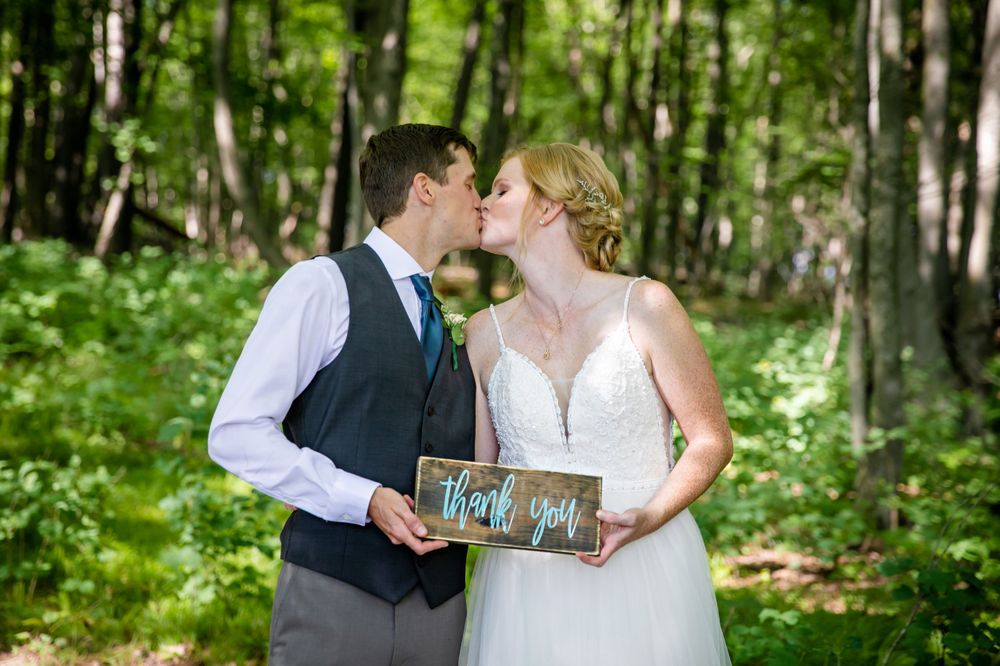 Charming rustic backyard wedding in Mount Brydges Ontario by London photographer Shawn Van Daele