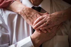 Elderly Melbourne couple celebrating their 60th wedding anniversary by Melbourne family photographer Kate Cashin
