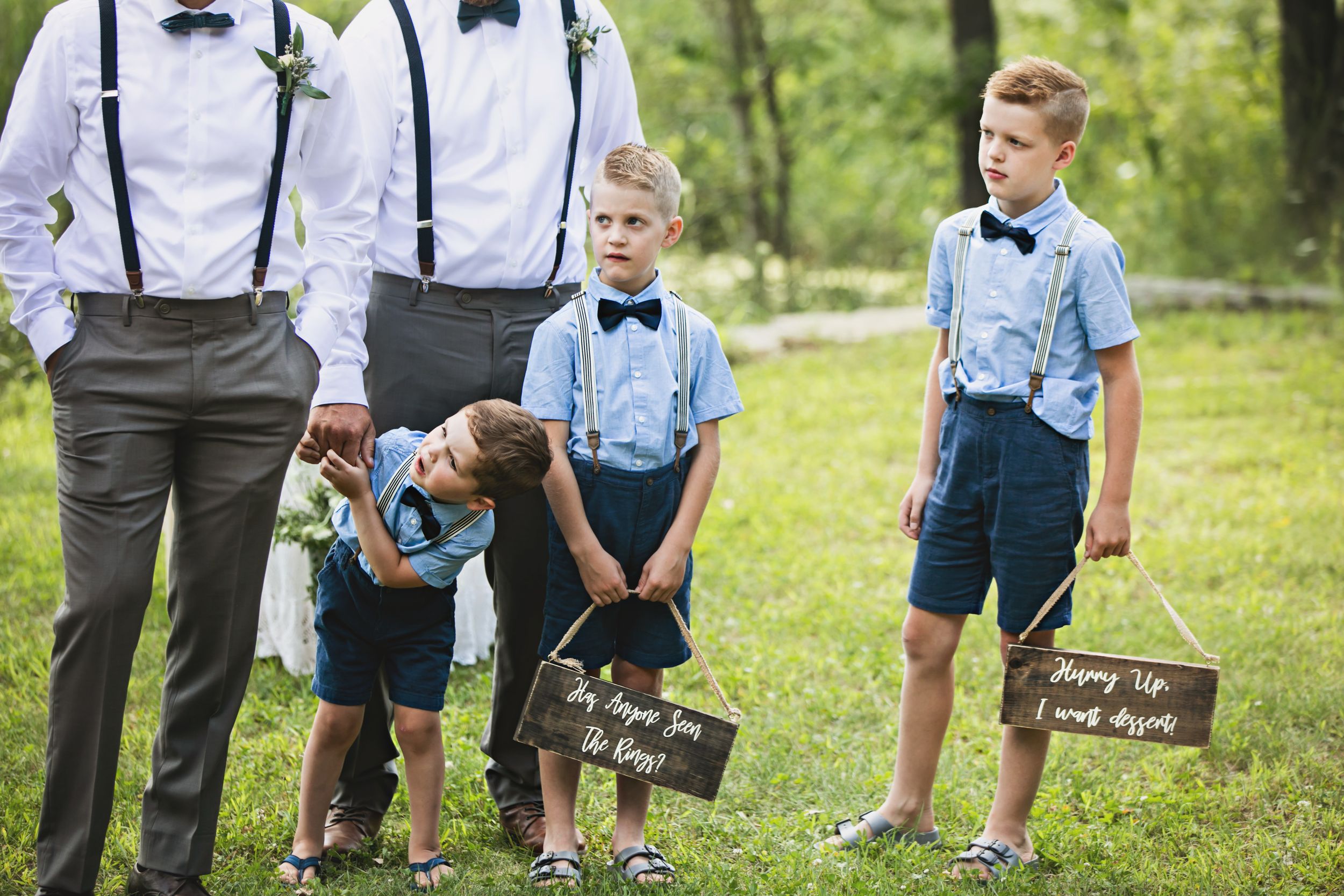 Charming rustic backyard wedding in Mount Brydges Ontario by London photographer Shawn Van Daele