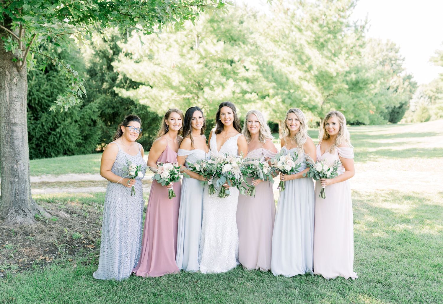 Light and airy Des Moines wedding at Winery in Iowa