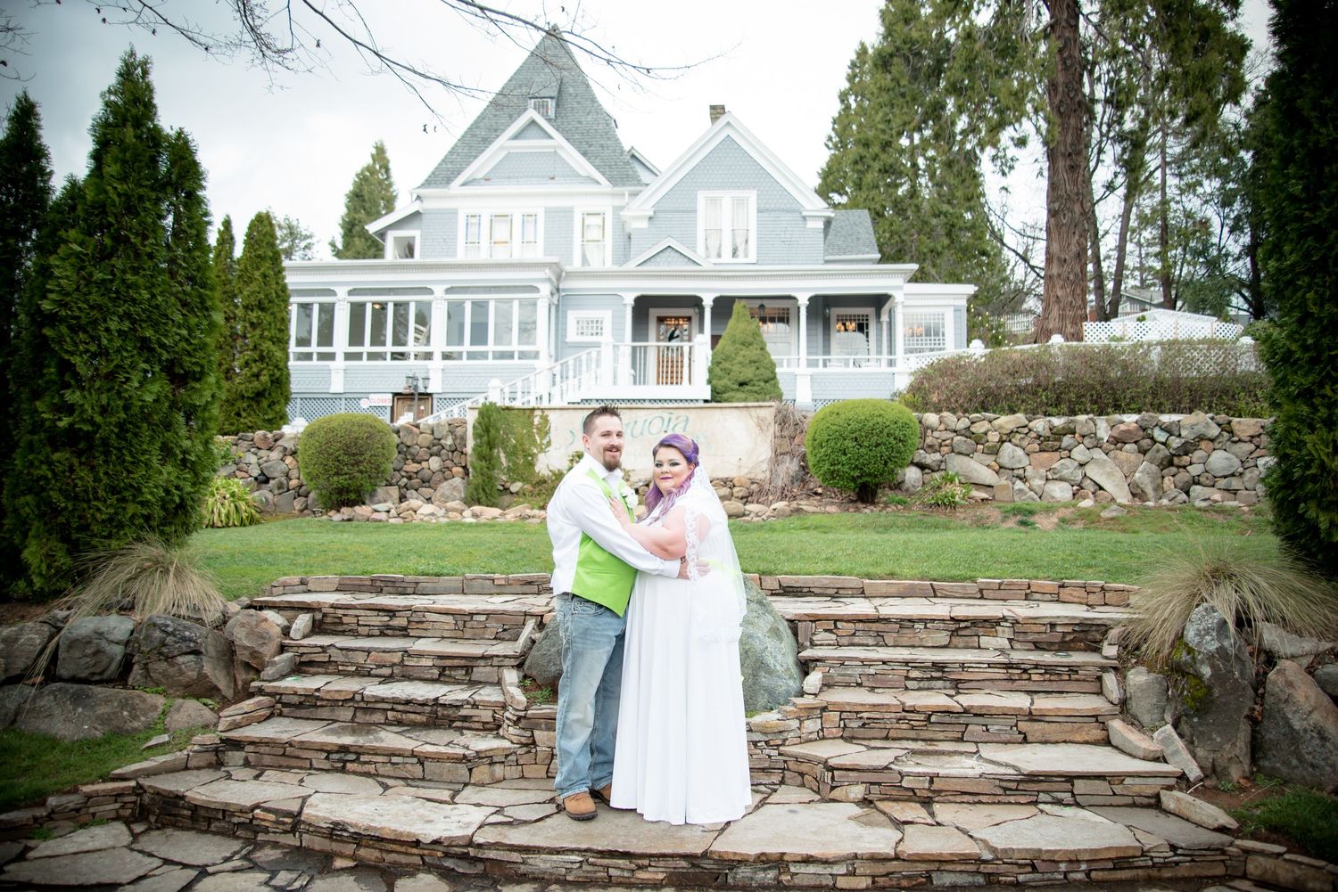 Sacramento wedding photographer - Sequoia Mansion wedding