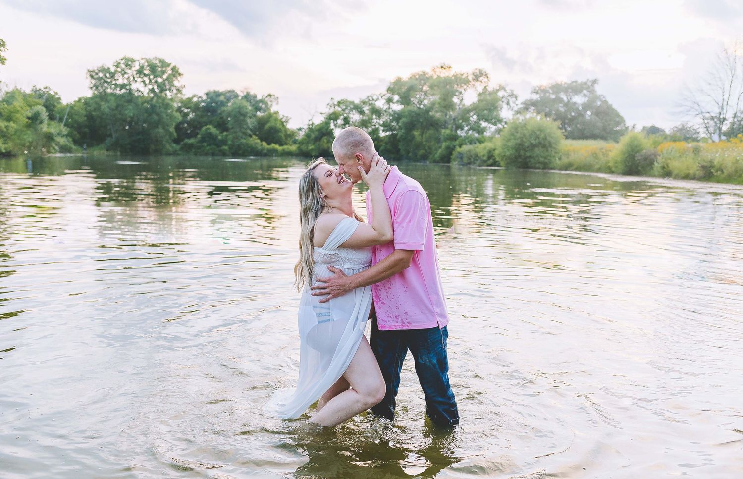 Maternity Photographer Hartland, Waukesha, Sussex, WI