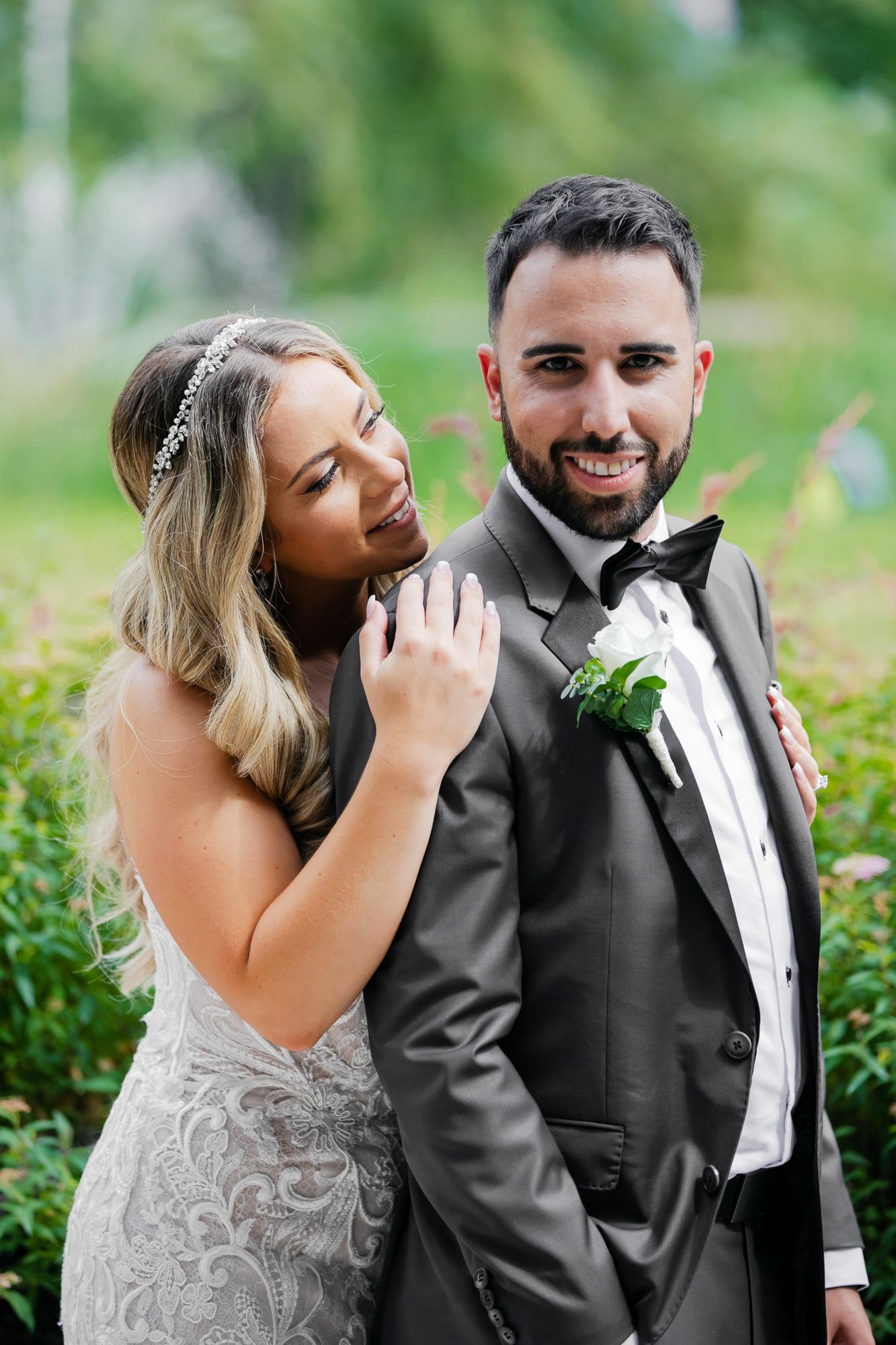 Cute and quirky little wedding in Schomberg and Arlington Estate by photographer Shawn Van Daele