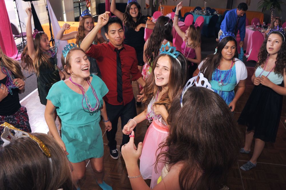 Bat Mitzvah Party Photography at Los Robles Greens in Thousand Oaks CA.