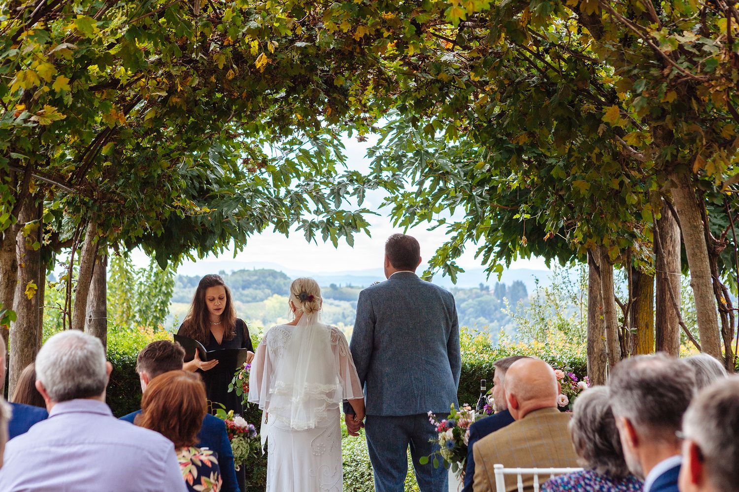 a personal celebrant lead outdoor wedding in Tuscany
