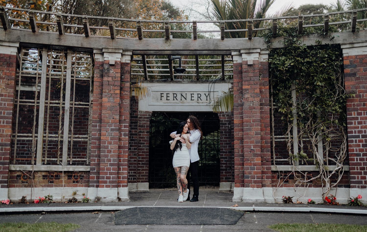 Couple's engagement shoot in Winter Gardens with Apertured Media-Auckland Wedding Photographer