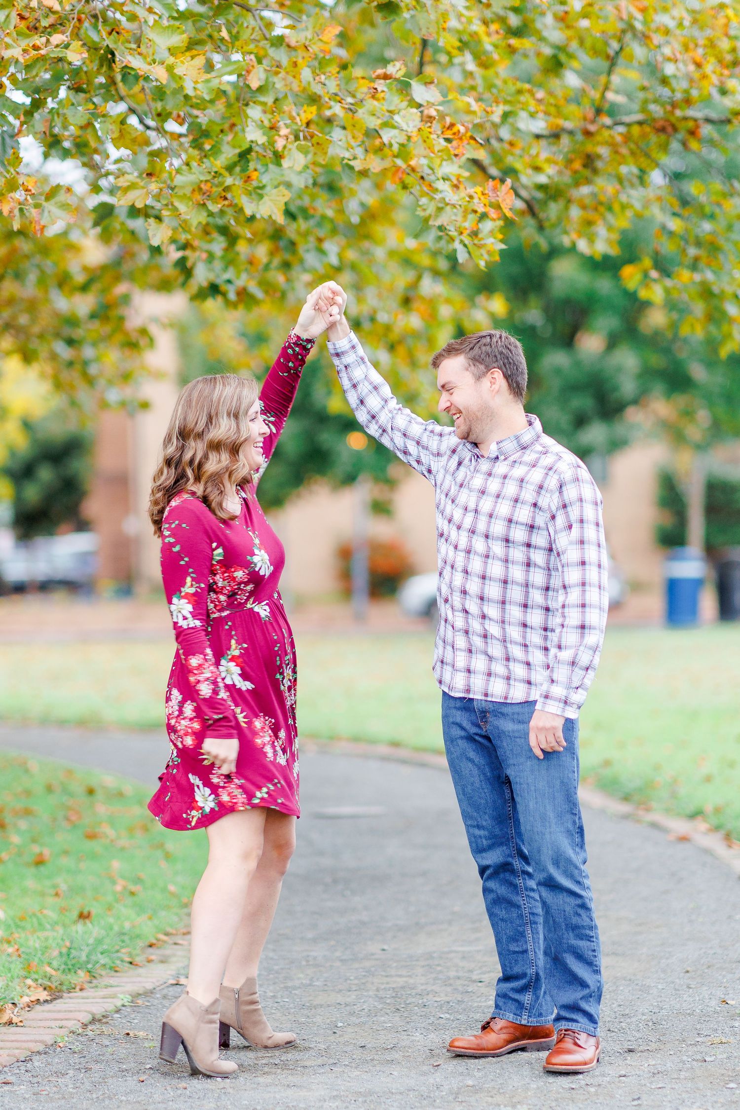 OLD TOWN ALEXANDRIA ENGAGEMENT PICTURES