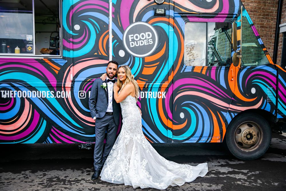 Cute and quirky little wedding in Schomberg and Arlington Estate by photographer Shawn Van Daele
