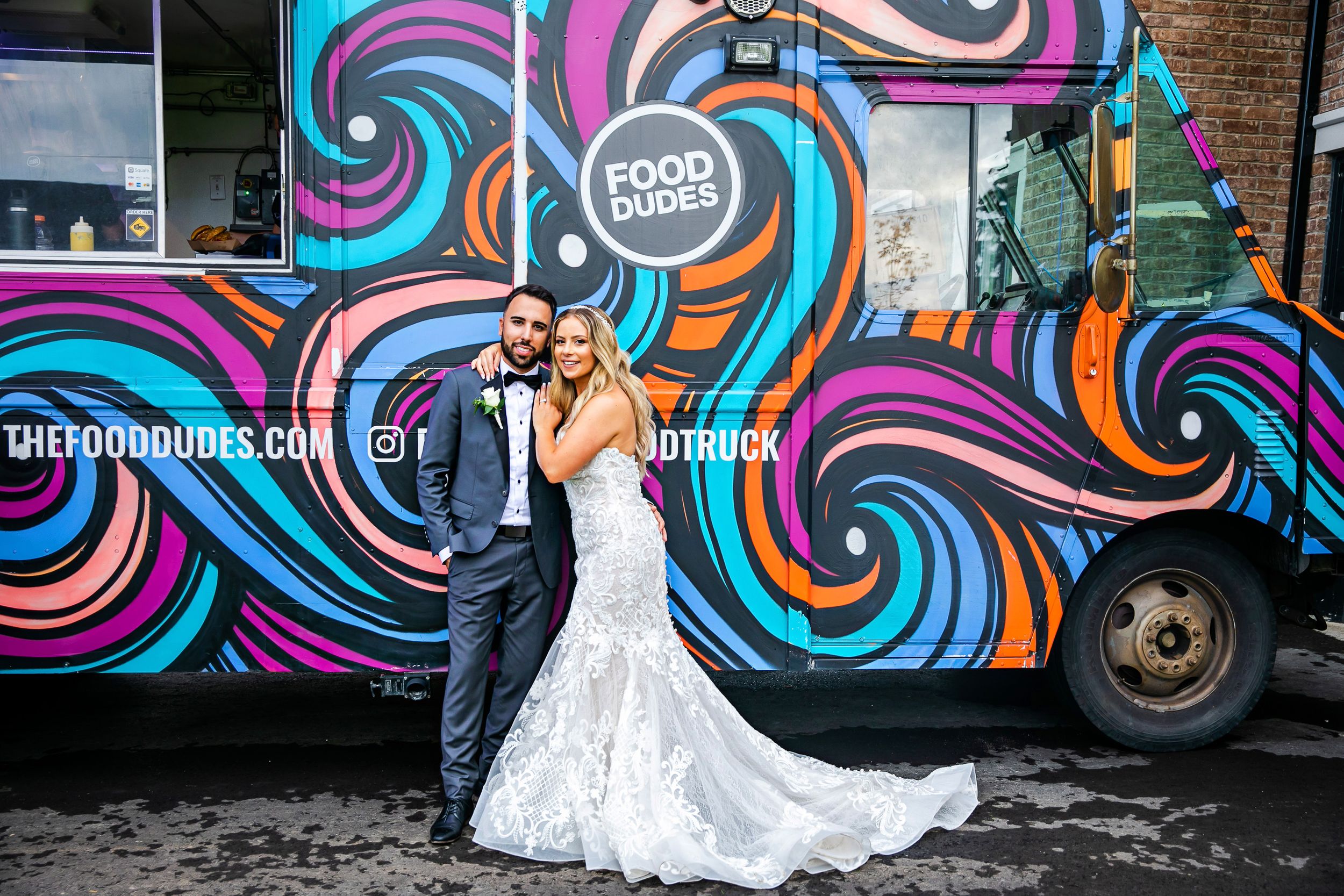 Cute and quirky little wedding in Schomberg and Arlington Estate by photographer Shawn Van Daele