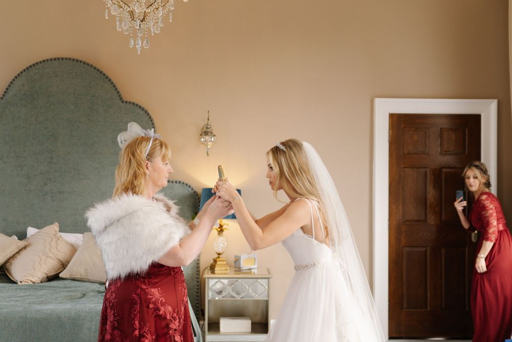 Hawkstone Hall wedding photography by Aline Reis