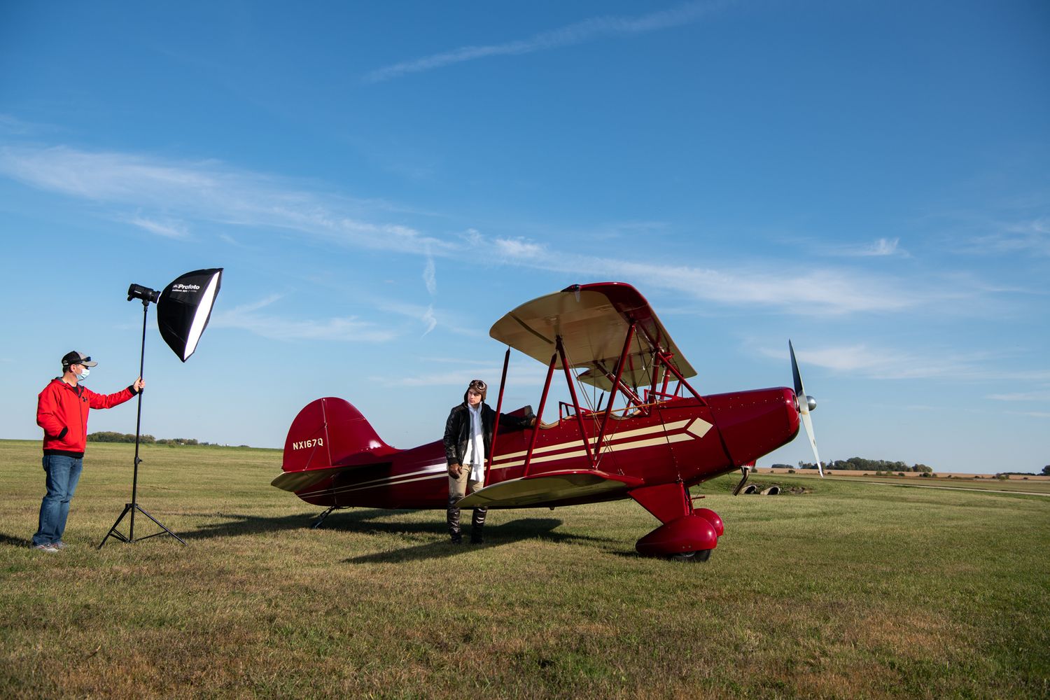 Profoto lights up a photo session with the Hatz Classic