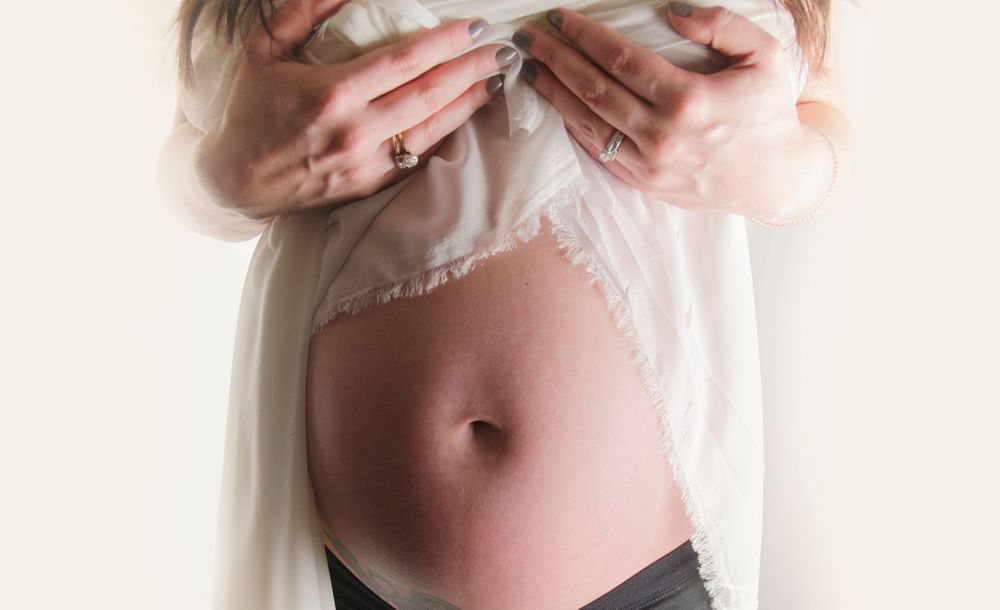 Central Oregon Maternity Photos, Maternity Portraits, Pregnancy Pictures, Redmond Oregon, Bend Oregon,