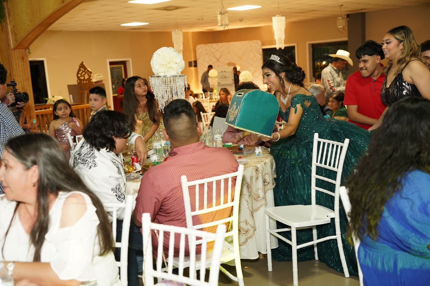 dallas quince photographer quinceanera photography packages quince photographer near me quince dollar dance