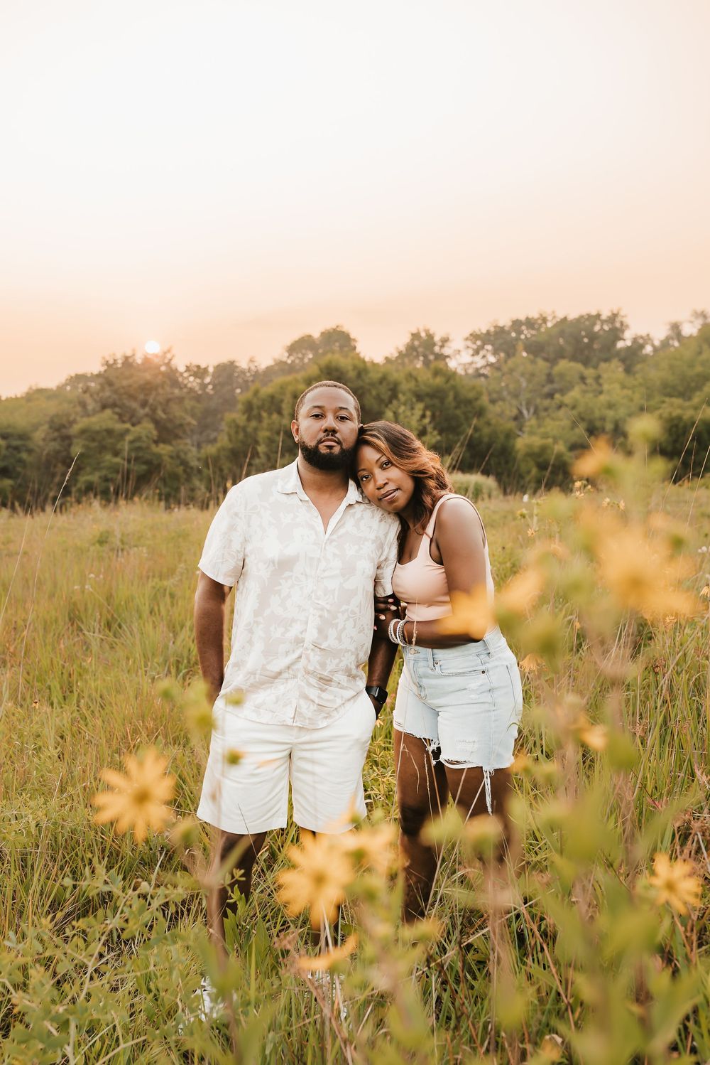 wife snuggles up with her husband at French park in cincinnati, ohio