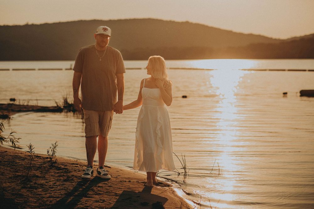 indiana pa photographer pittsburgh engagement wedding photographer yellow creek state park golden hour beach lake session