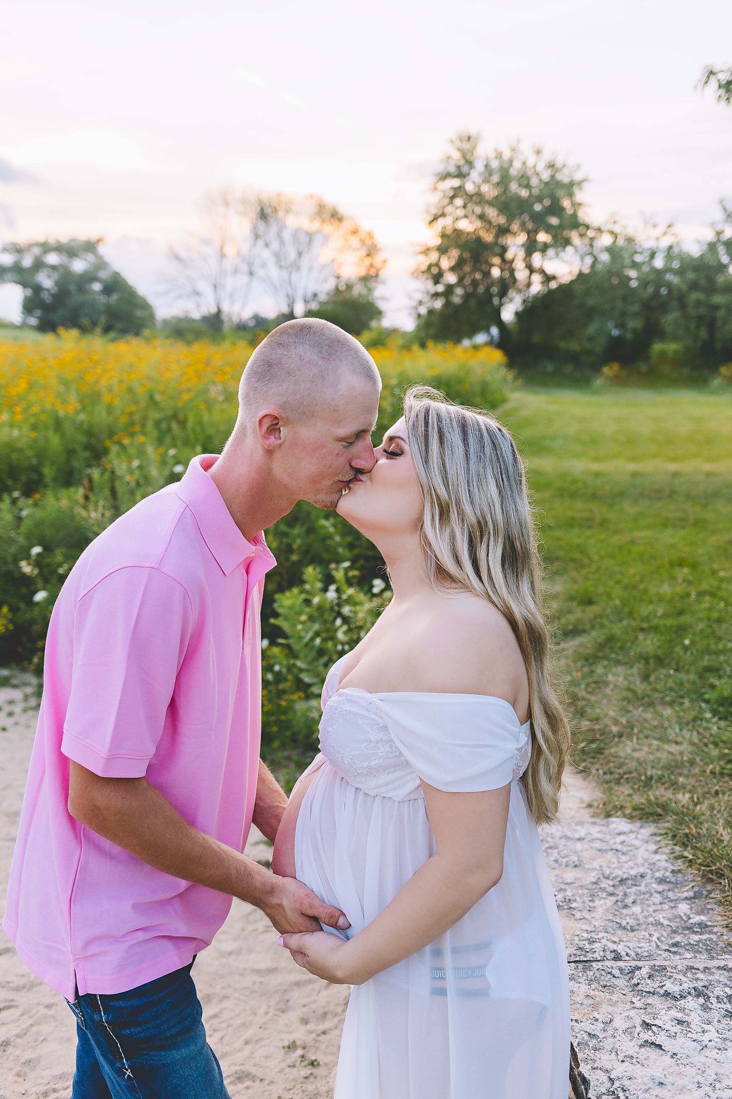 Maternity Photographer Hartland, Waukesha, Sussex, WI