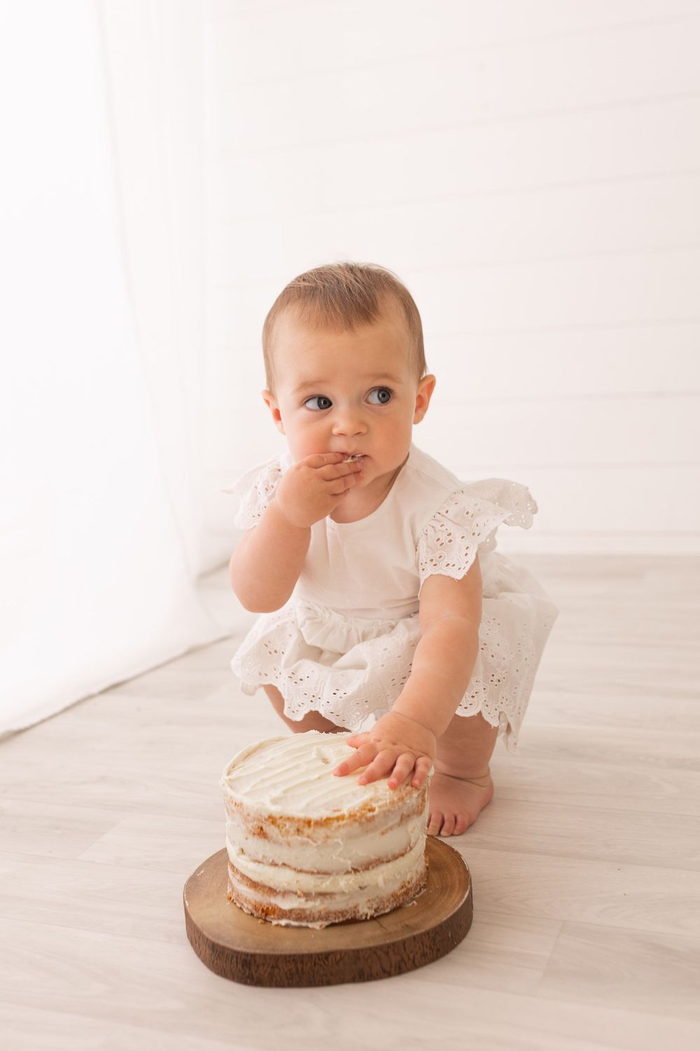 newborn baby maternity first birthday cakesmash photoshoot Dorset family photographer