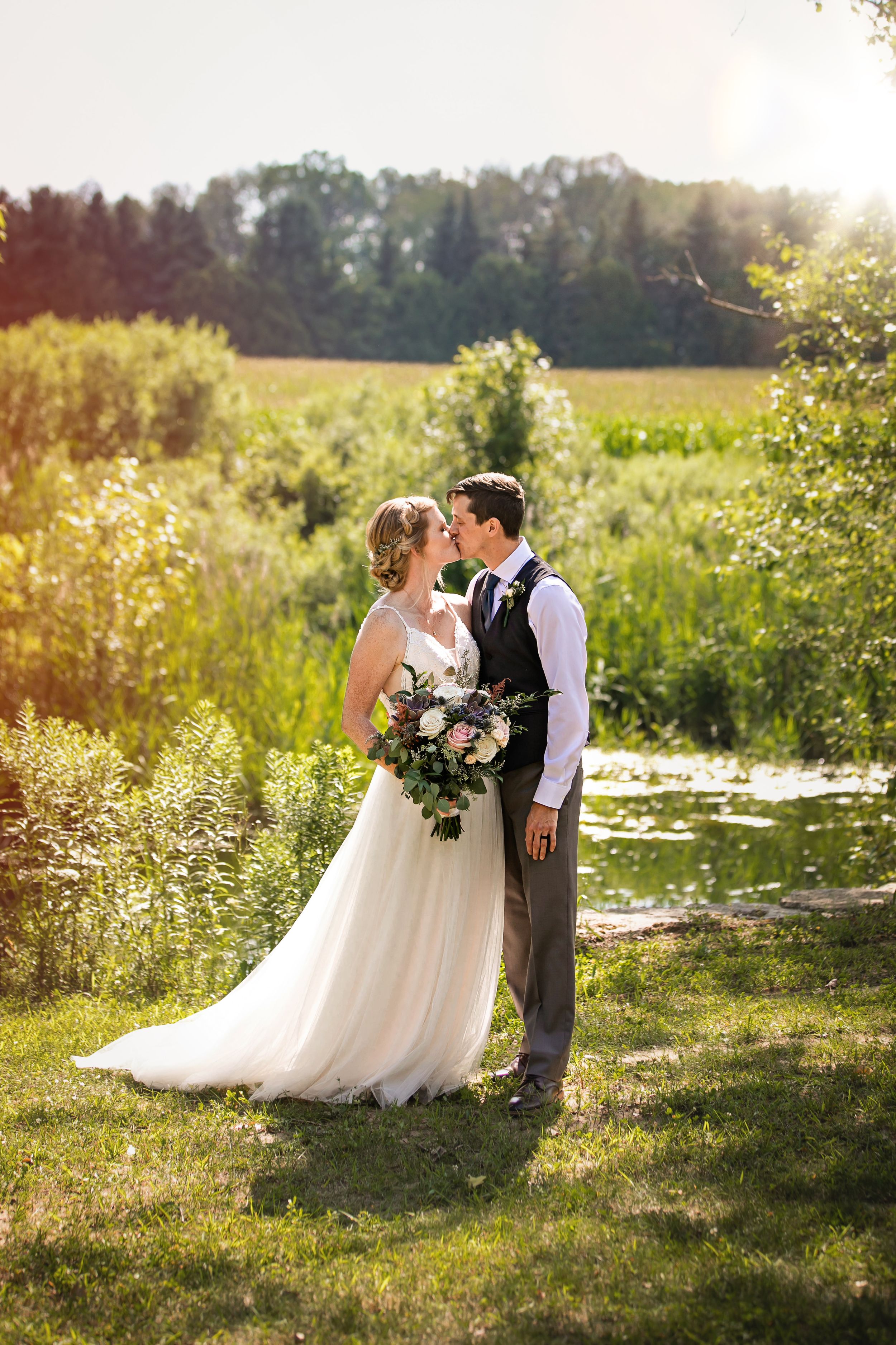 Charming rustic backyard wedding in Mount Brydges Ontario by London photographer Shawn Van Daele