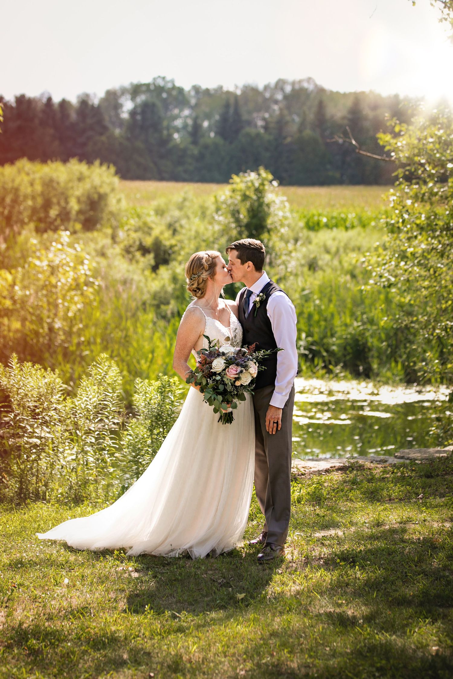 Charming rustic backyard wedding in Mount Brydges Ontario by London photographer Shawn Van Daele