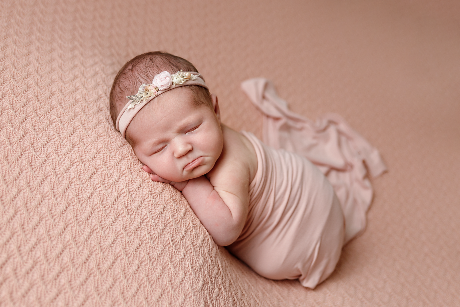 Newborn Photography Portlaoise Laois. Photography Studios. How to book in for a Newborn Session. Heyday Studios.